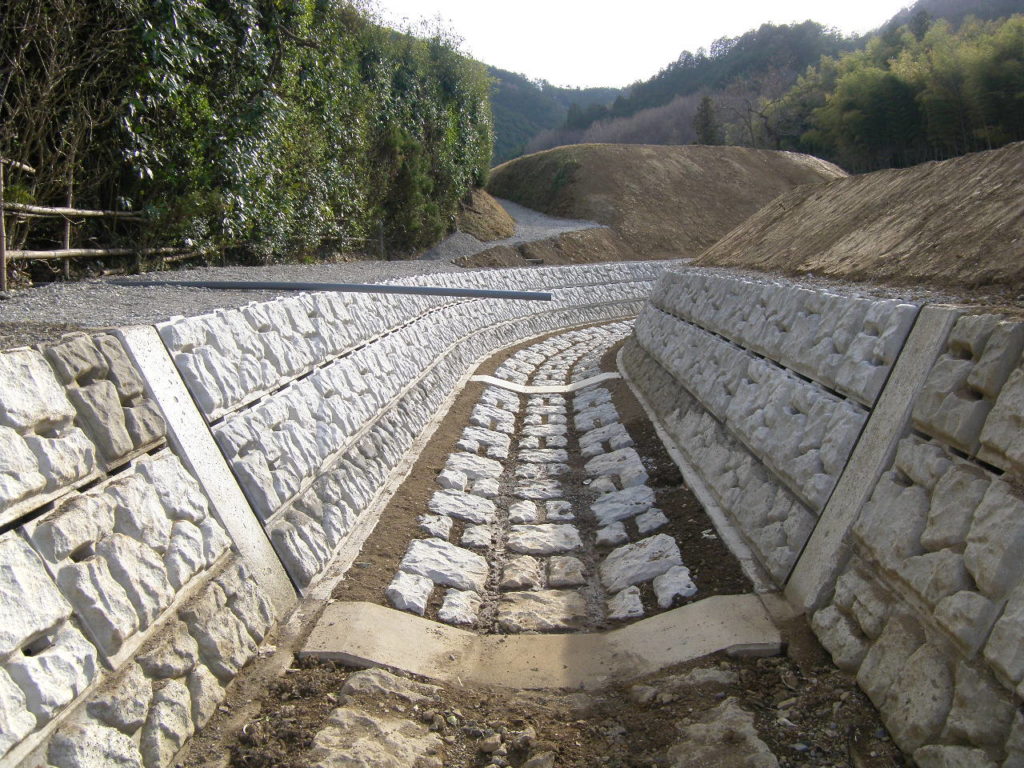 2013年／渓流保全工事上向沢その１（補助砂防）／栃木県佐野市作原町