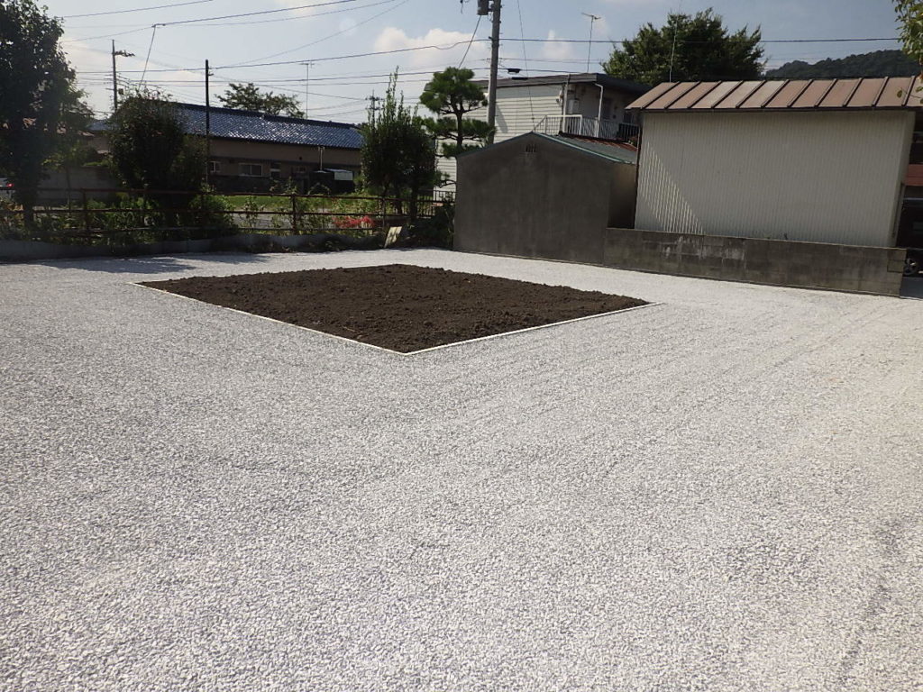 2017年／民間自宅庭防草工事／栃木県佐野市葛生西